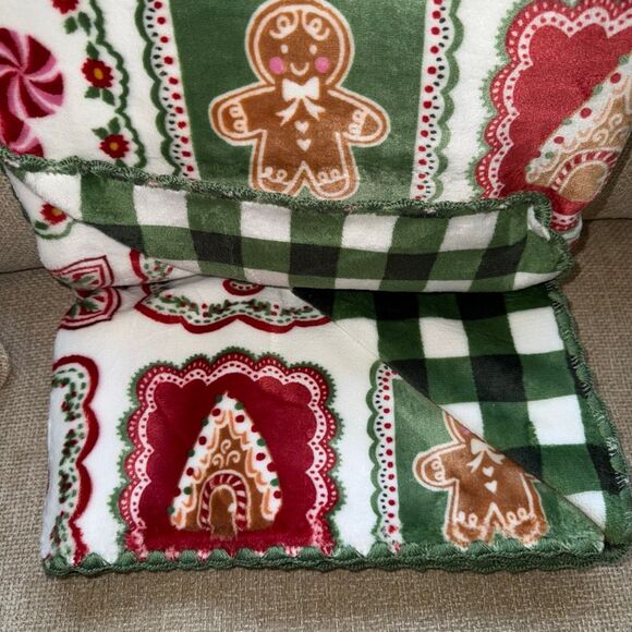 NWT Envogue Holiday Reversible Gingerbread Plush Throw Blanket 50 x 70 - Picture 3 of 6